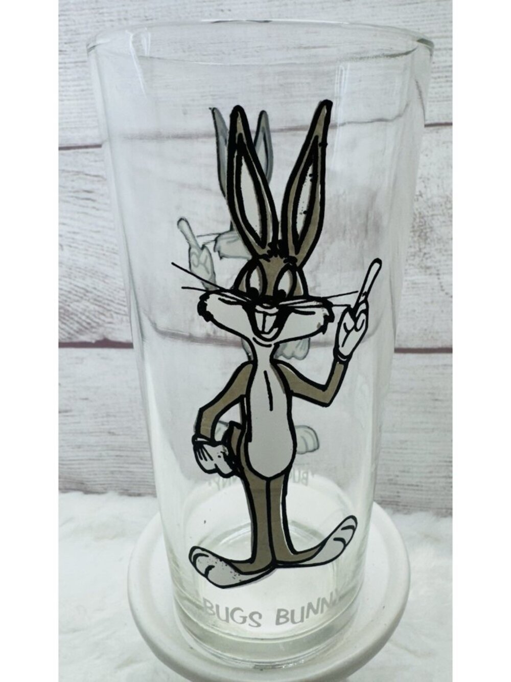 Pepsi - Warner Bros "BUG'S BUNNY" (1973) VINTAGE Collector Series Glass - 16 oz